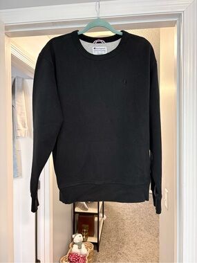 Champion Black Crewneck Sweatshirt